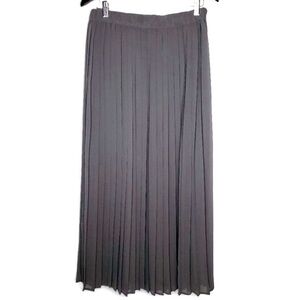 BCBGMaxazria Women’s Maxi Skirt Grey Neutral Pleated Lined Flowy Long Classy M
